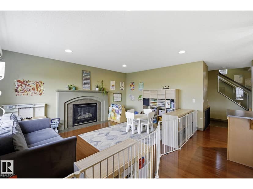 5420 162B AV NW — photo 9 of 40