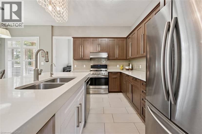 196 MAPLE BUSH Drive — photo 6 of 26
