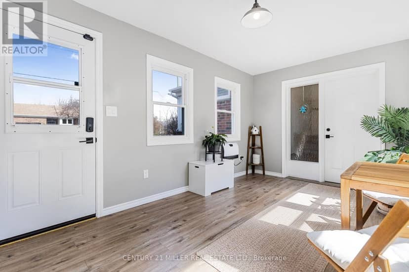 248 Kingsleigh Court, Milton, photo 5