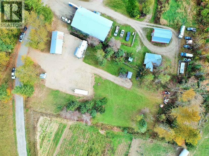 1822 Cemetery Road, Sicamous, photo 7