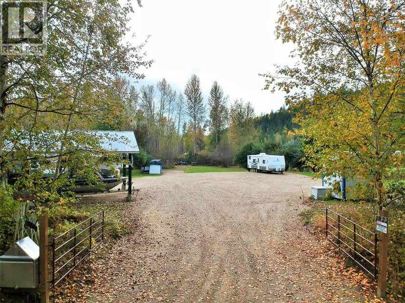 1822 Cemetery Road, Sicamous