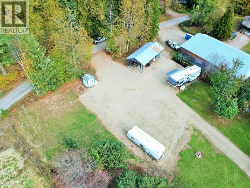 1822 Cemetery Road, Sicamous, photo 6
