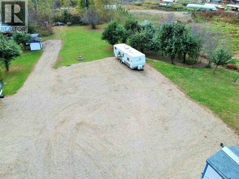 1822 Cemetery Road, Sicamous, photo 5