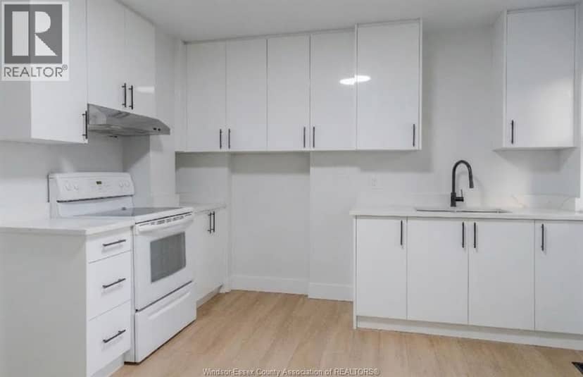 523 Caron AVENUE — photo 3 of 21