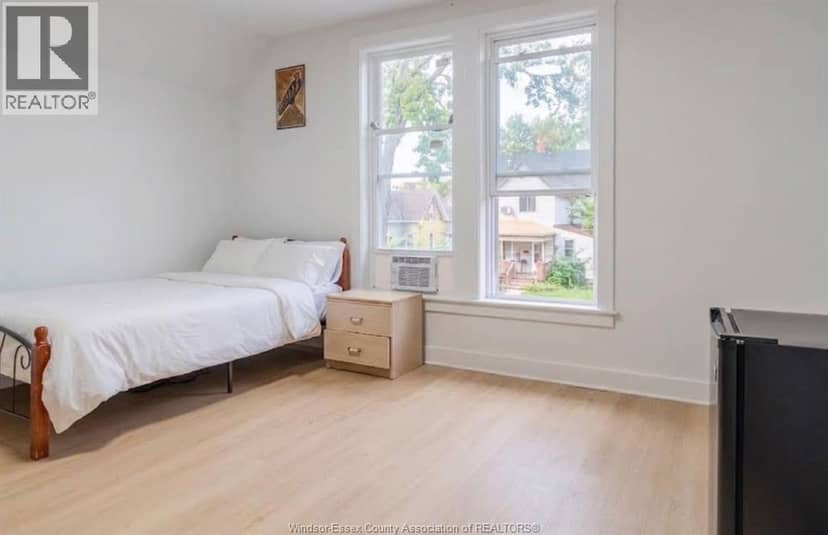 523 Caron AVENUE — photo 13 of 21