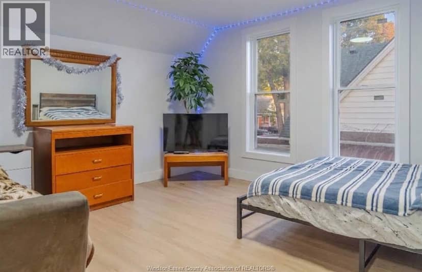 523 Caron AVENUE — photo 16 of 21