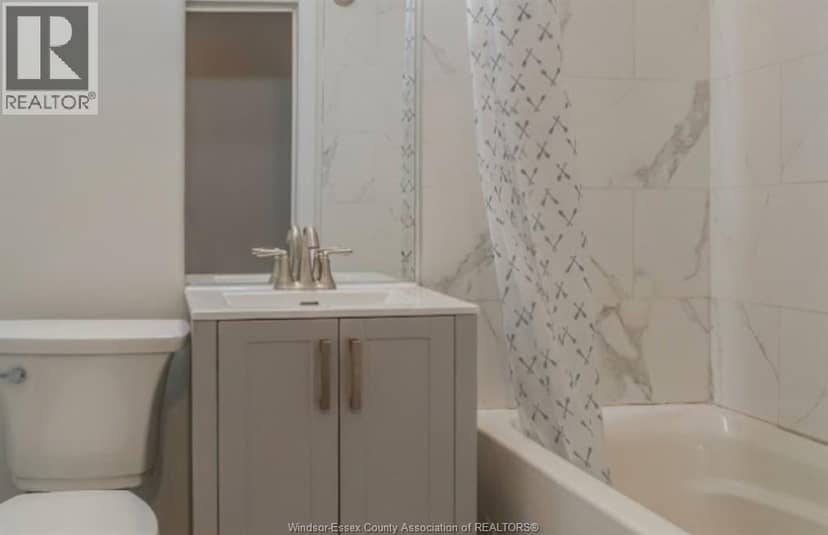 523 Caron AVENUE — photo 19 of 21