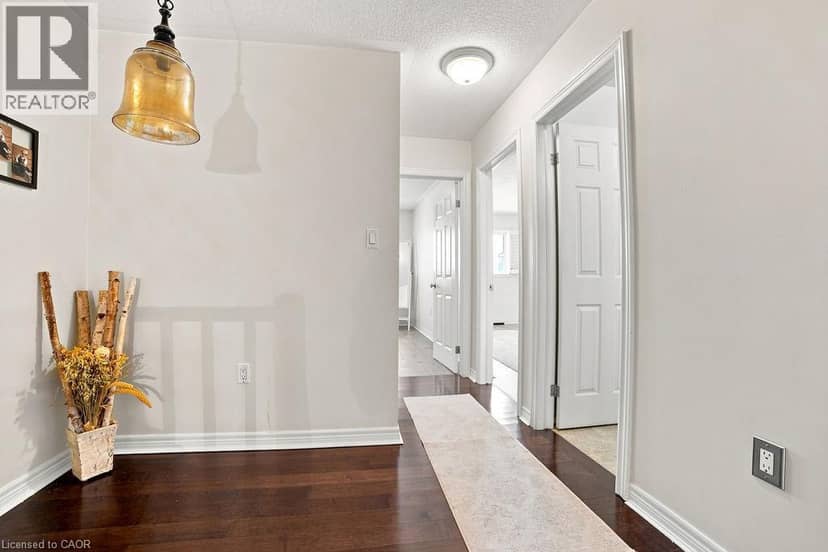 336 PINEHILL Drive — photo 11 of 18