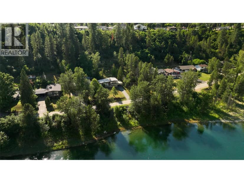 3110 1st Avenue, Castlegar