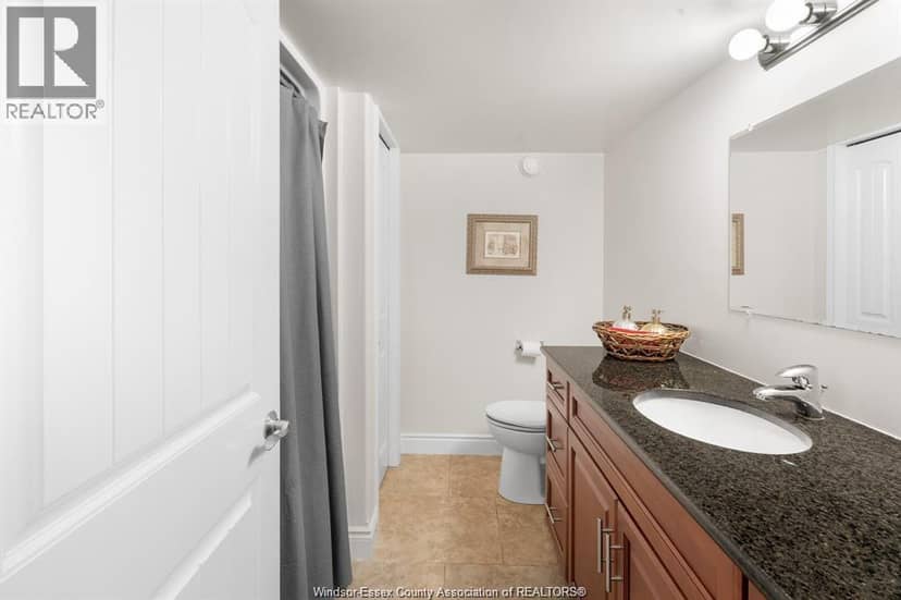 11933 Maisonneuve Street — photo 28 of 40