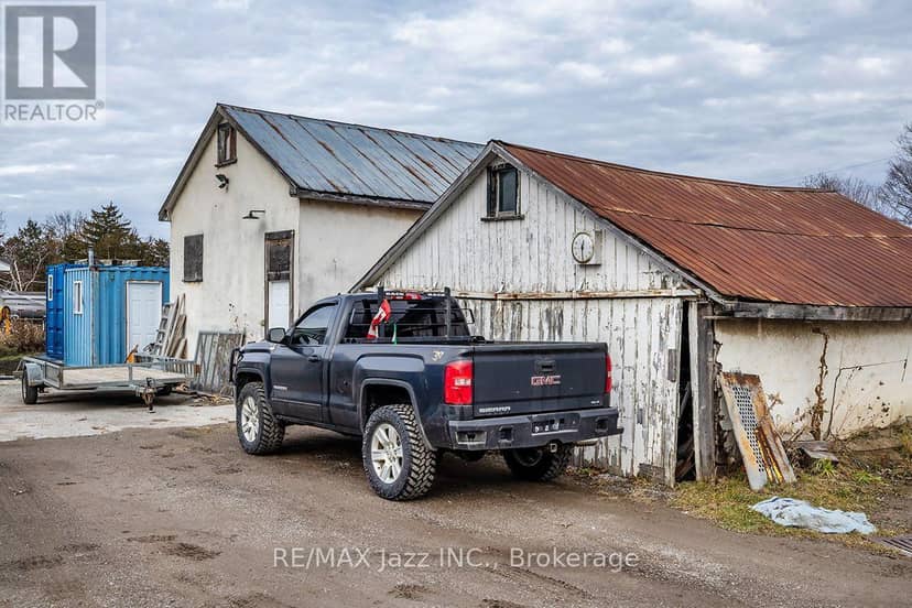 140 Victoria Street — photo 13 of 21