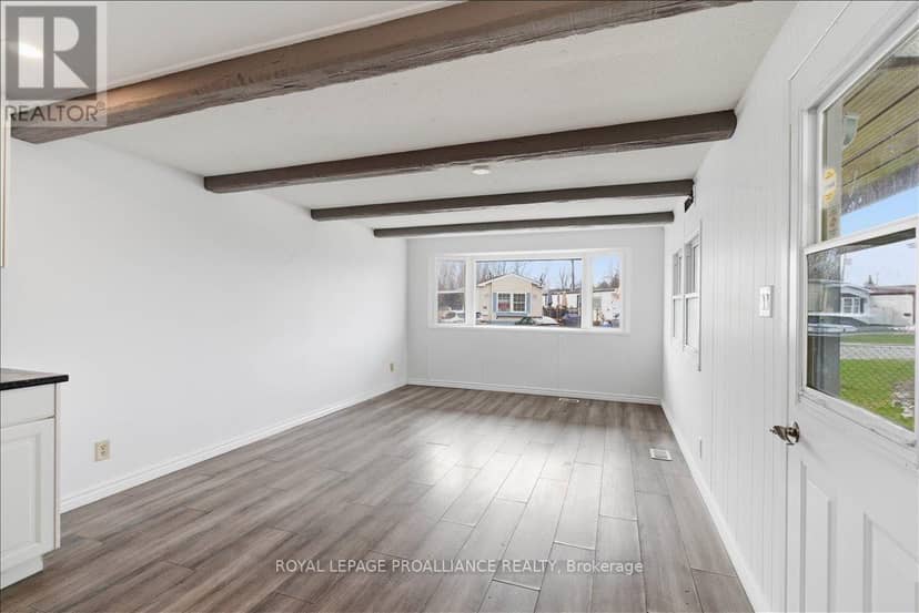 47 - 311 Dundas Street E — photo 11 of 40