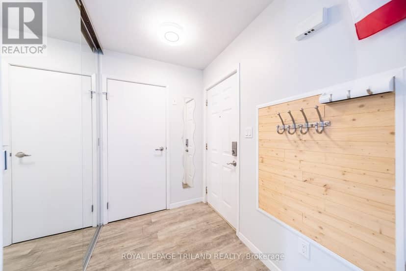5 - 8 Oak Street — photo 11 of 40