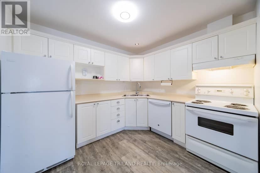 5 - 8 Oak Street — photo 18 of 40