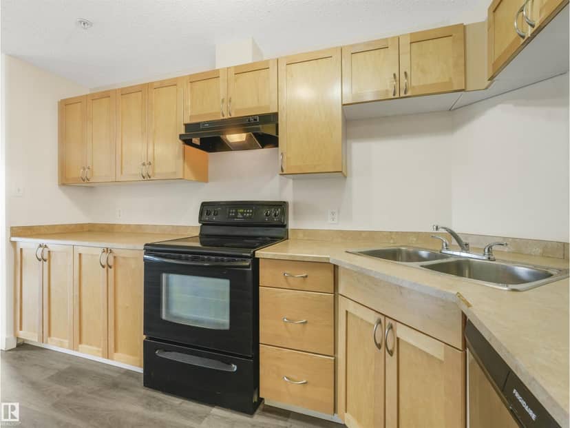 #216 111 Edwards Dr SW — photo 9 of 37