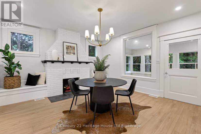 256 Union Street — photo 18 of 40