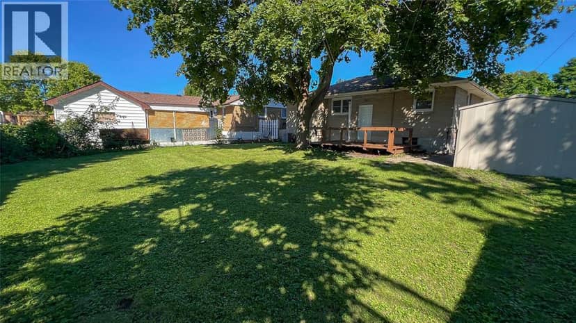 144 Grey Crescent — photo 20 of 22