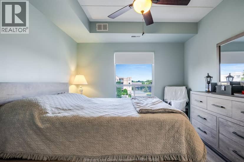 315 Village Grove Unit# 305 — photo 14 of 32