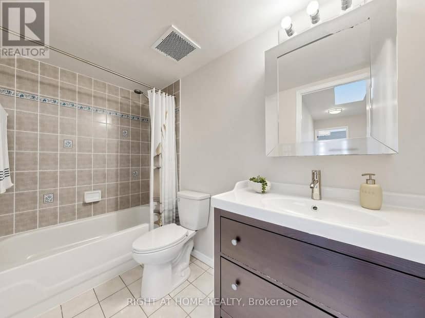 A50 - 108 Finch Avenue W — photo 32 of 40