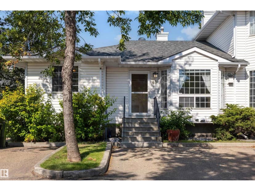 #43 3311 58 ST NW, Edmonton, photo 2