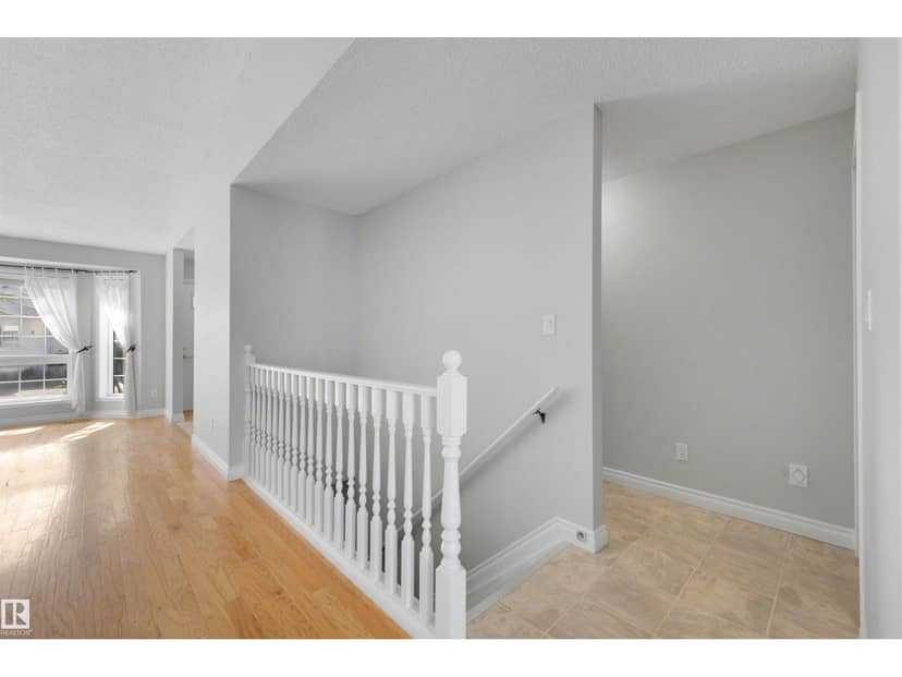 #43 3311 58 ST NW — photo 11 of 40