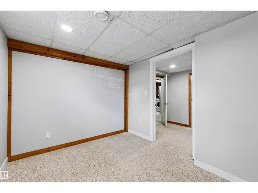 #43 3311 58 ST NW — photo 31 of 40