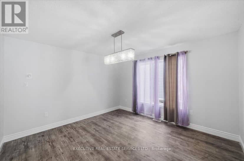 3063 Emperor Drive — photo 13 of 36