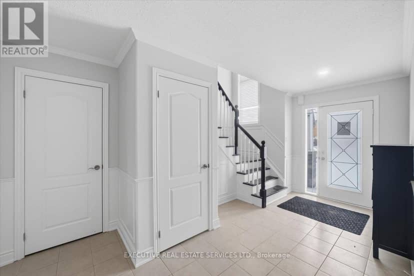 3063 Emperor Drive — photo 4 of 36