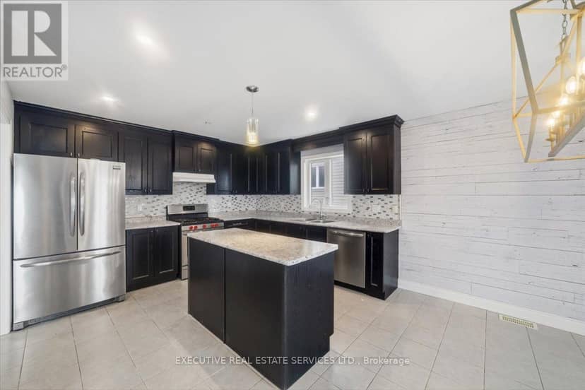 3063 Emperor Drive — photo 6 of 36