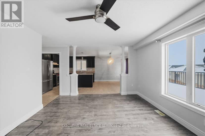 3063 Emperor Drive — photo 8 of 36
