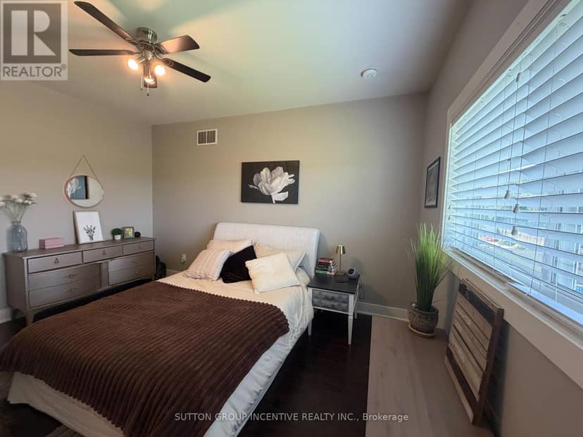 3929 Wood Avenue — photo 10 of 20