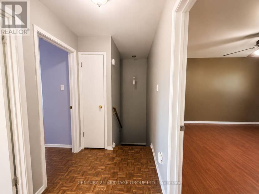 7 - 441 Barrie Road — photo 10 of 20