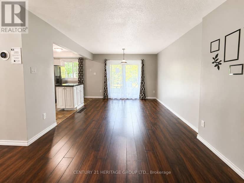 7 - 441 Barrie Road — photo 5 of 20