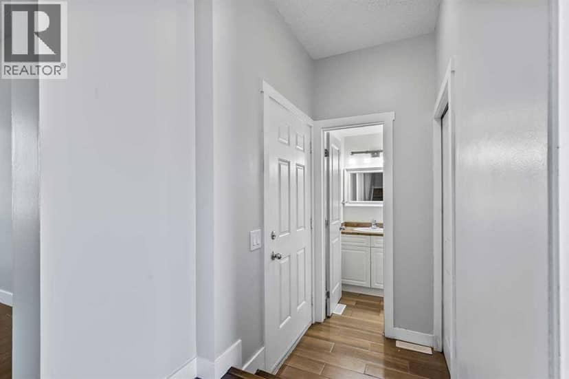 767 Whitehill Way NE, Calgary, photo 2