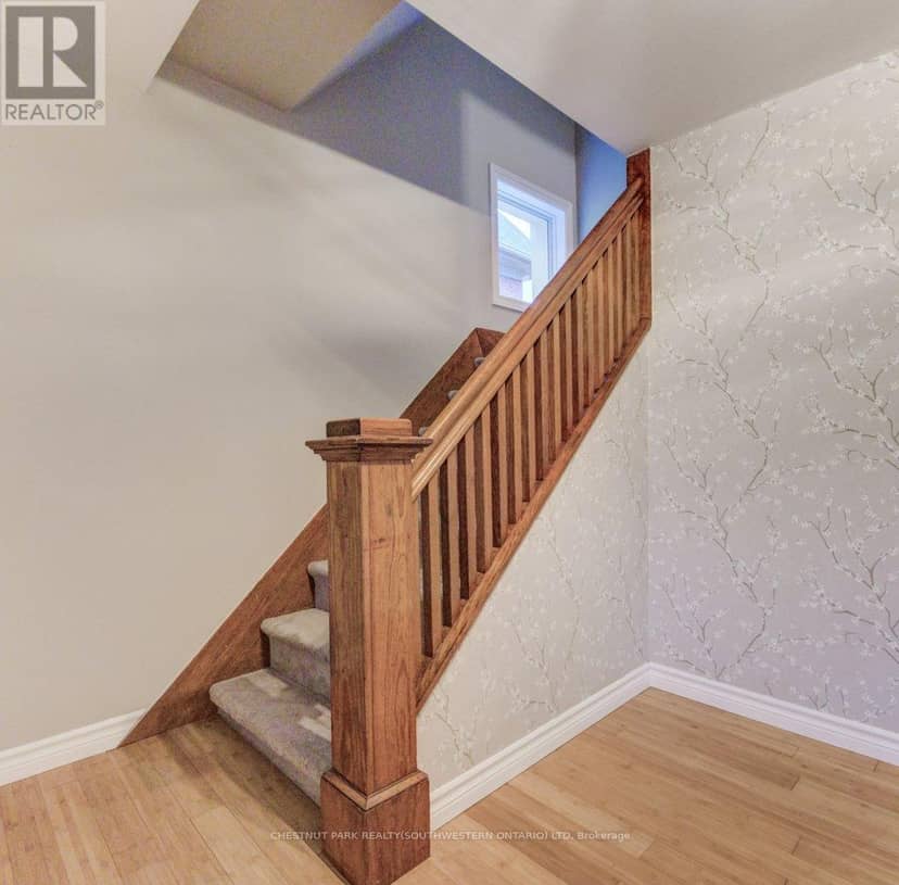 26 St. Leger Street — photo 17 of 39