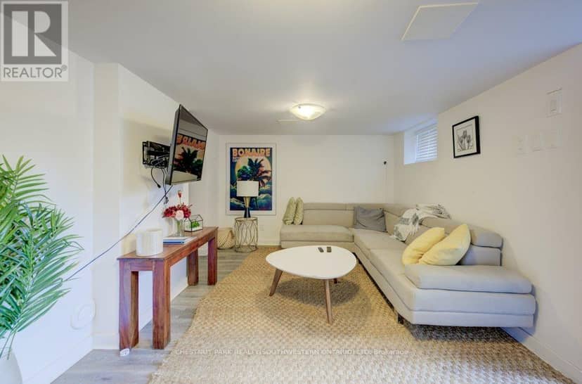 46 Cherry Street — photo 31 of 40