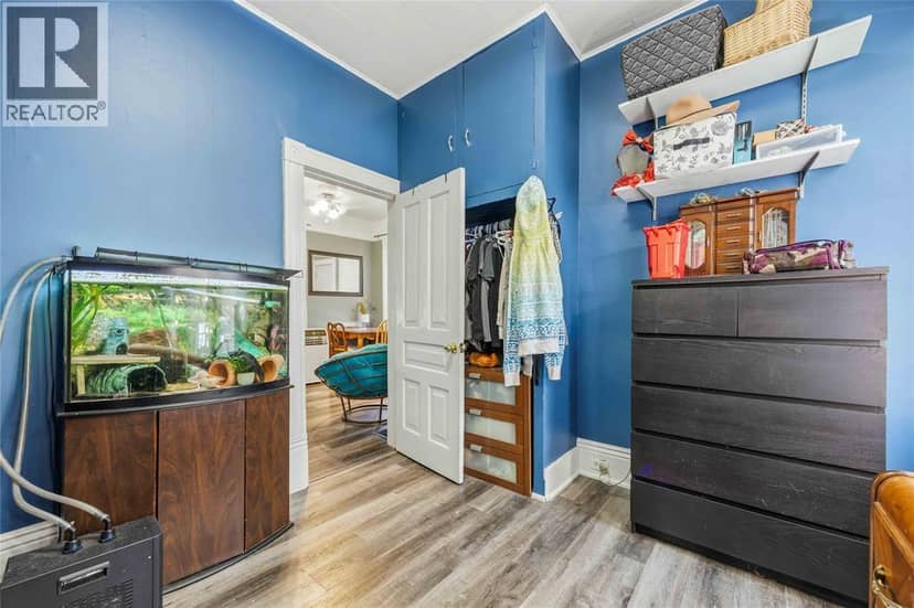 146 MITTON STREET North — photo 19 of 27