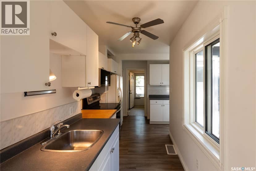 2351 Reynolds STREET — photo 10 of 25