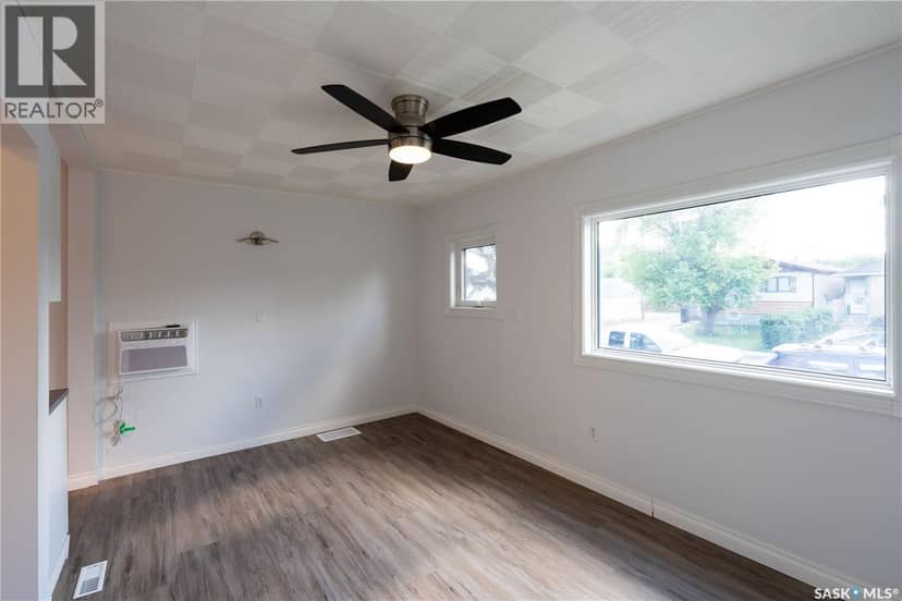 2351 Reynolds STREET — photo 14 of 25