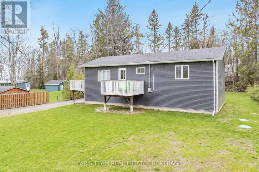 3554 John Street — photo 3 of 33