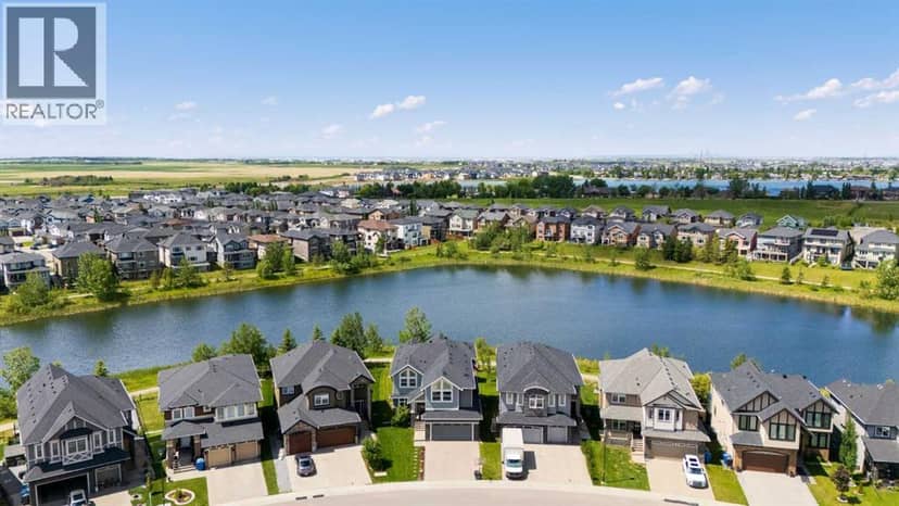 148 Kinniburgh Loop, Chestermere