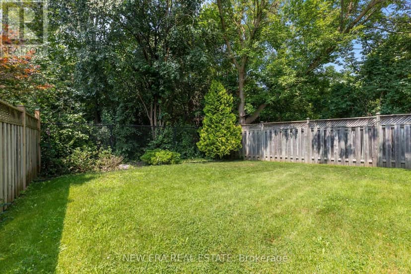 1798 Autumn Crescent — photo 16 of 36