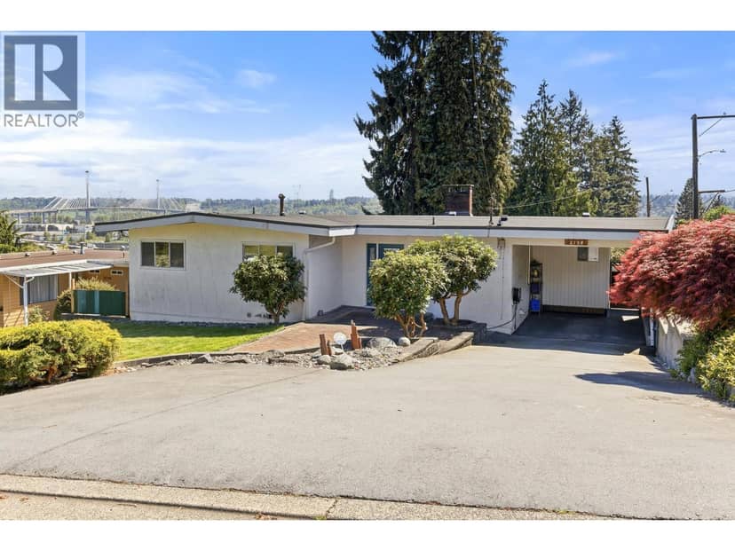 2190 HILLSIDE AVENUE, Coquitlam, photo 2