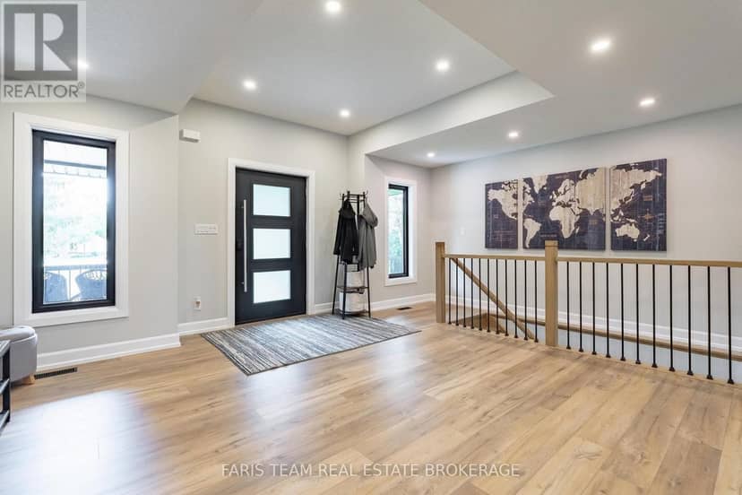 223A Hickory Lane, Barrie, photo 7