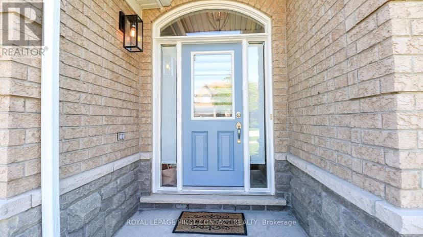 33 Tamarack Trail — photo 3 of 39