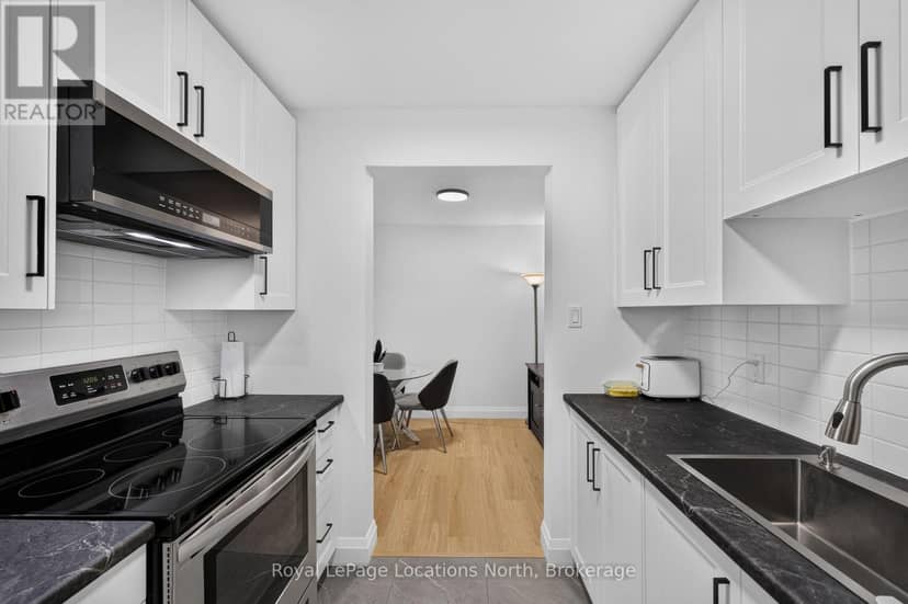 D7 - 163 Edgehill Drive — photo 10 of 24