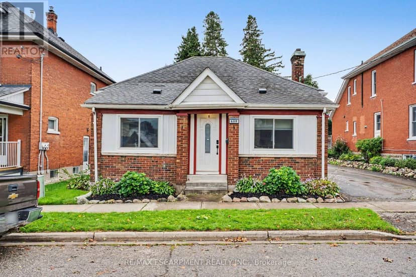 600 Peel Street — photo 1 of 24