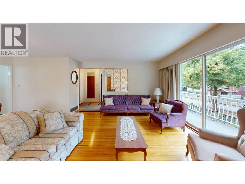 2540 E 25TH AVENUE, Vancouver, photo 3