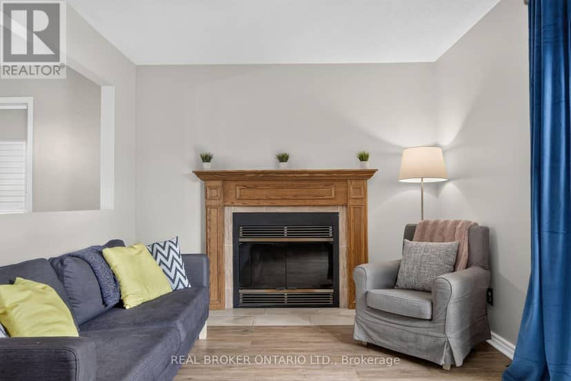 25 Moresby Drive — photo 12 of 27