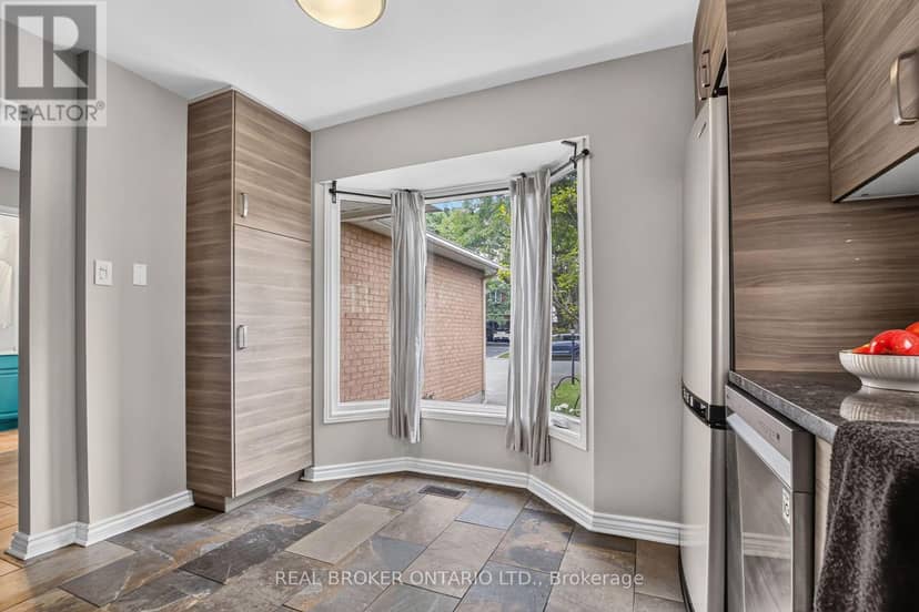 25 Moresby Drive, Ottawa, photo 7